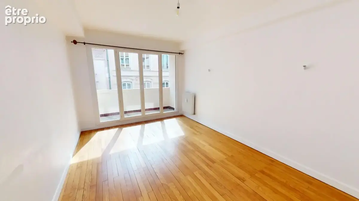 Photo 1 - Appartement à LYON-6E