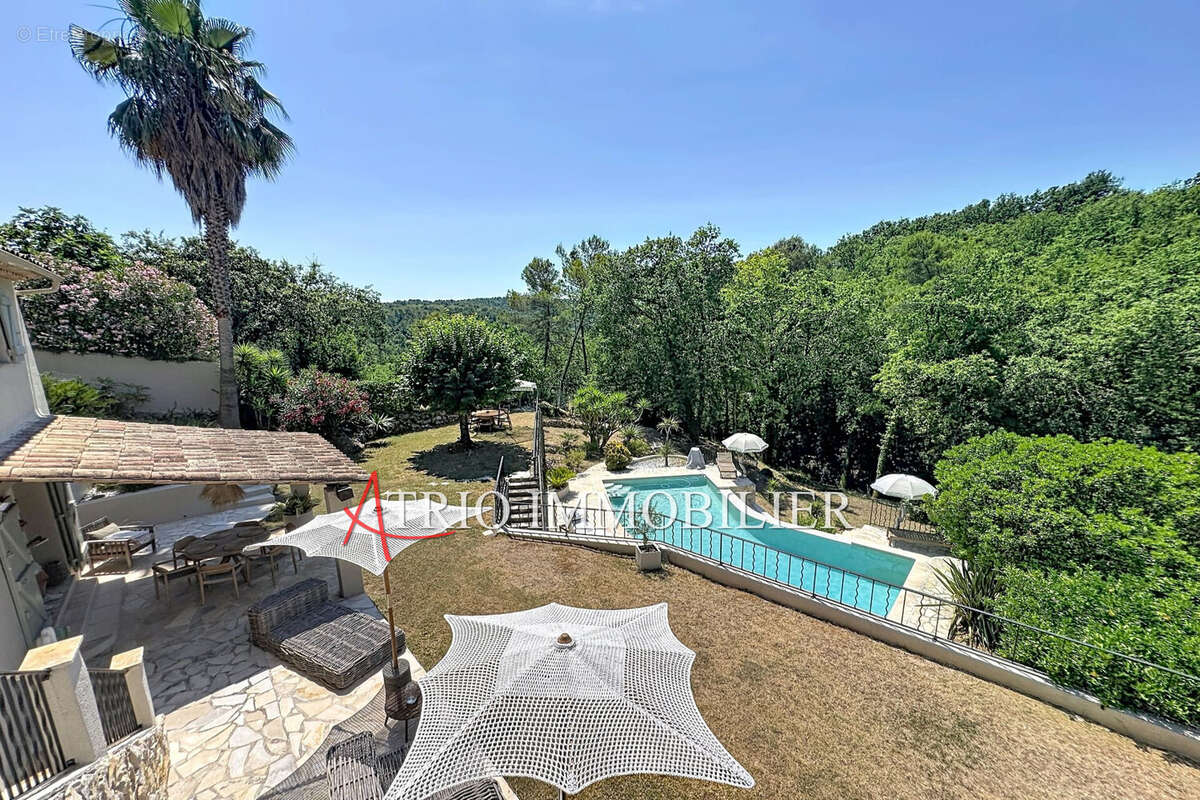 Maison 280 m² à Tourrettes-Sur-Loup  - photo 2