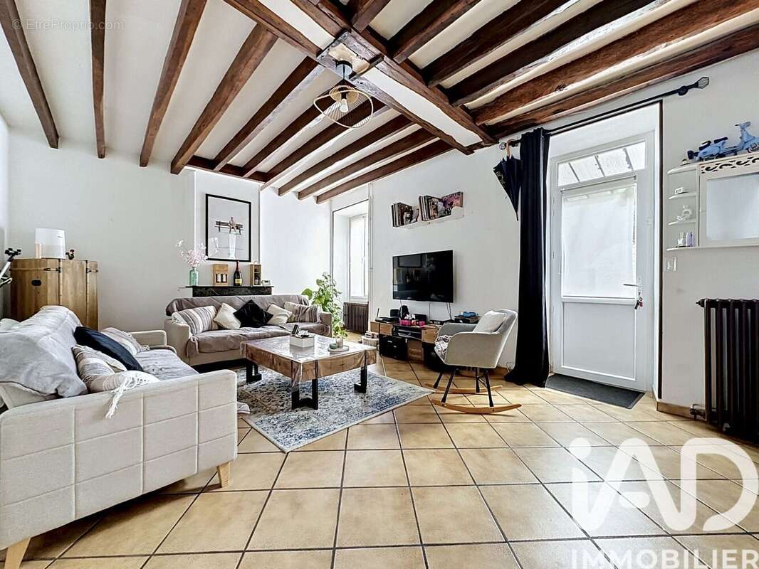Maison 105 m² à Bombon  - photo 8