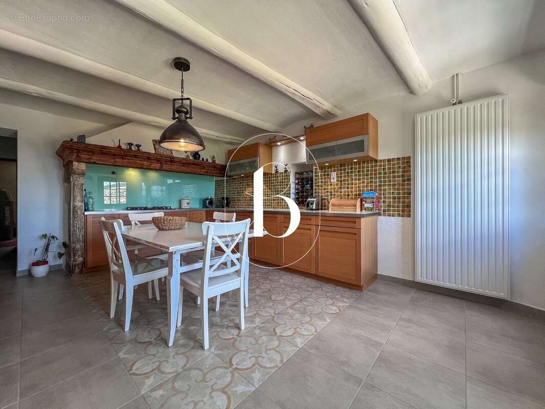 Maison 185 m² à Goudargues  - photo 23