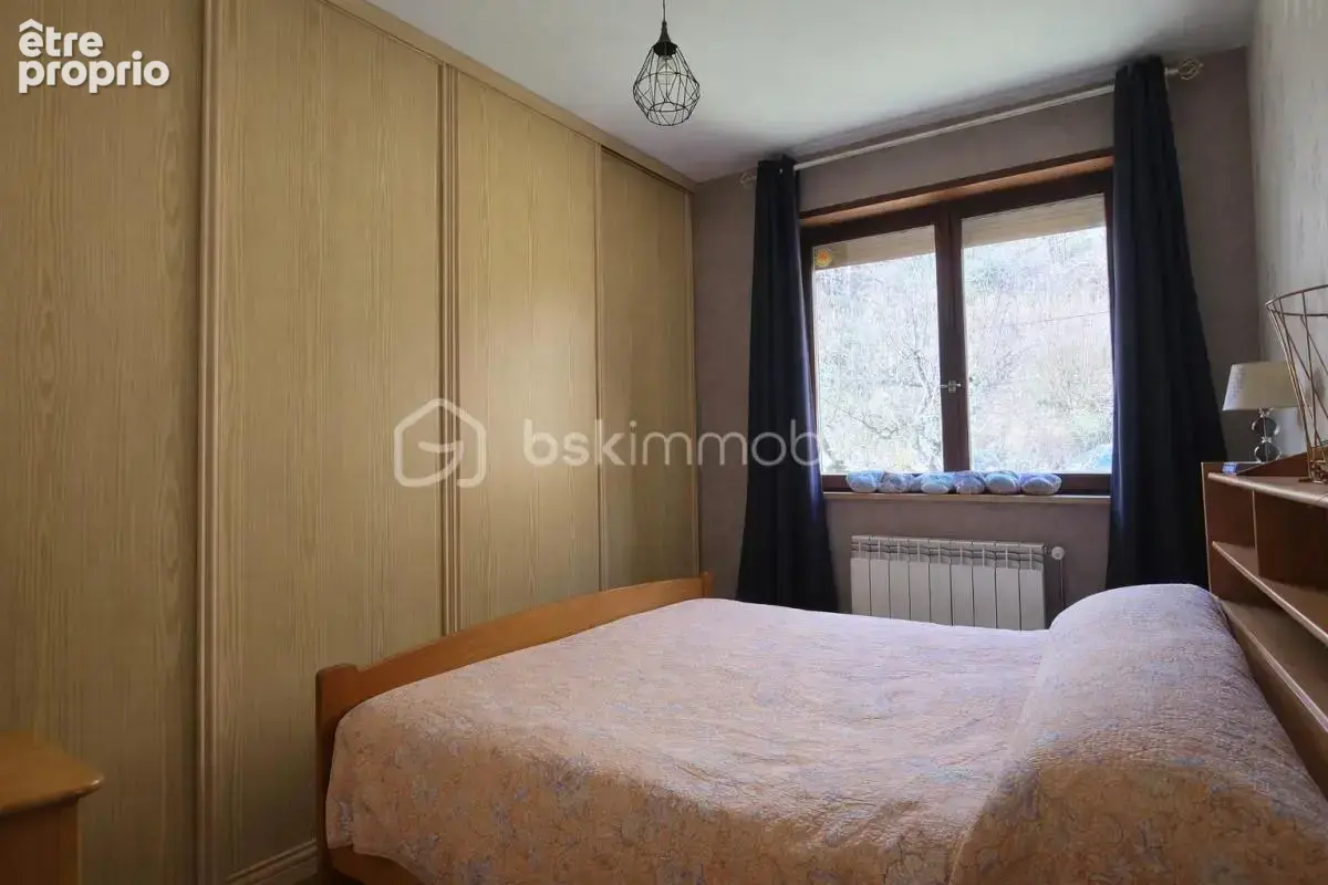 Maison de plain pied sur sous-sol avec un appartement, idéal pour un projet bi-famille ! - photo 10