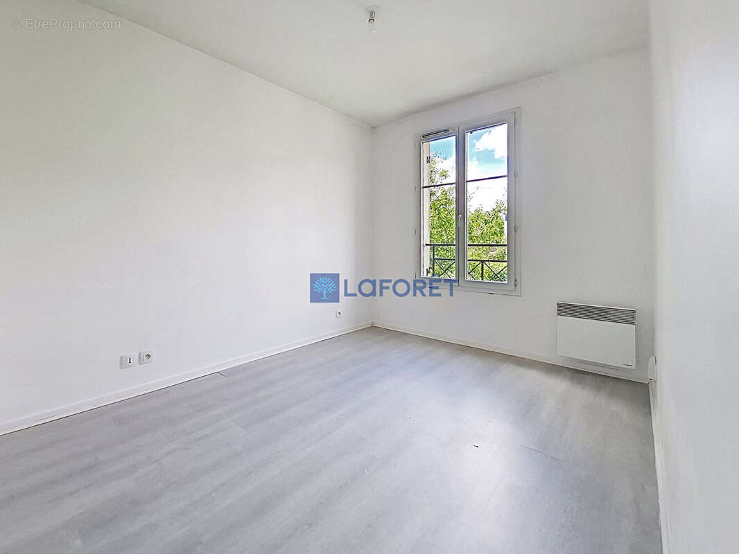 Appartement à MAGNY-LE-HONGRE