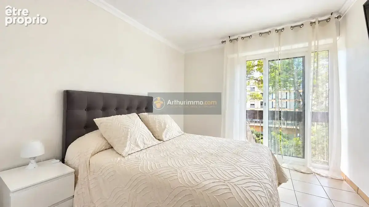 Appartement 4 pièces 77 m² à vendre à Frejus (83600) - photo 5