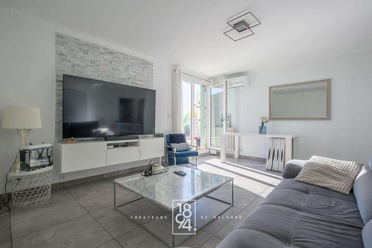 Appartement à SEPTEMES-LES-VALLONS