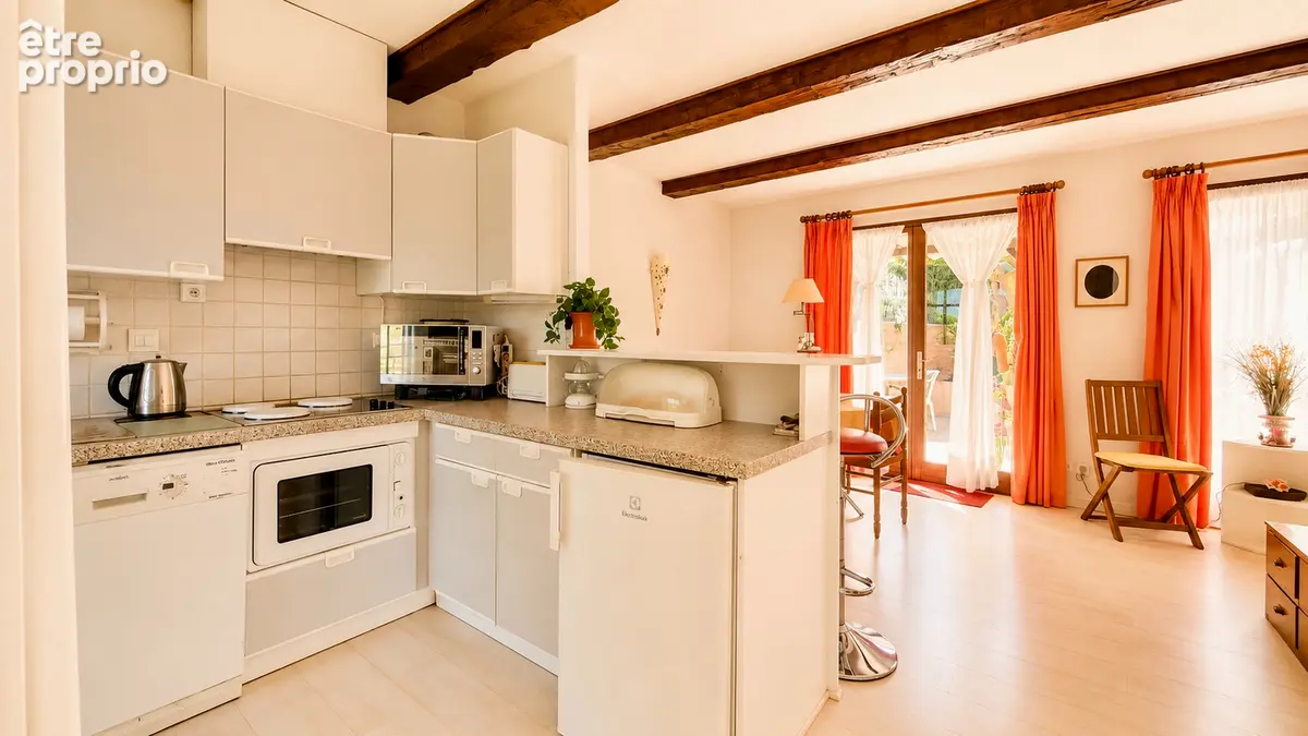A vendre appartement 4 pieces de 75 m2, 3 chambres dans residence avec piscine - photo 8