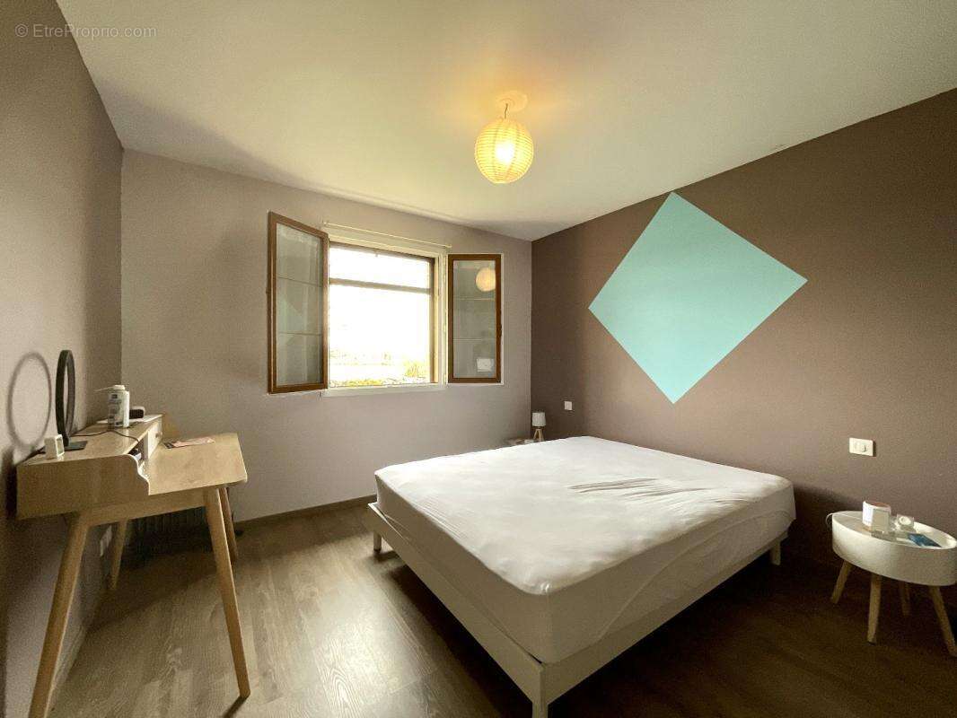 Maison à MARCILHAC-SUR-CELE