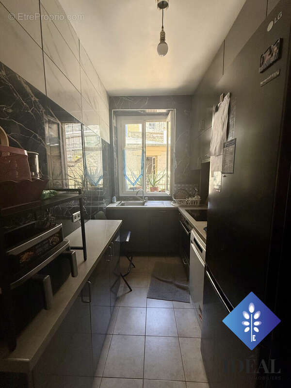 Appartement à PARIS-12E