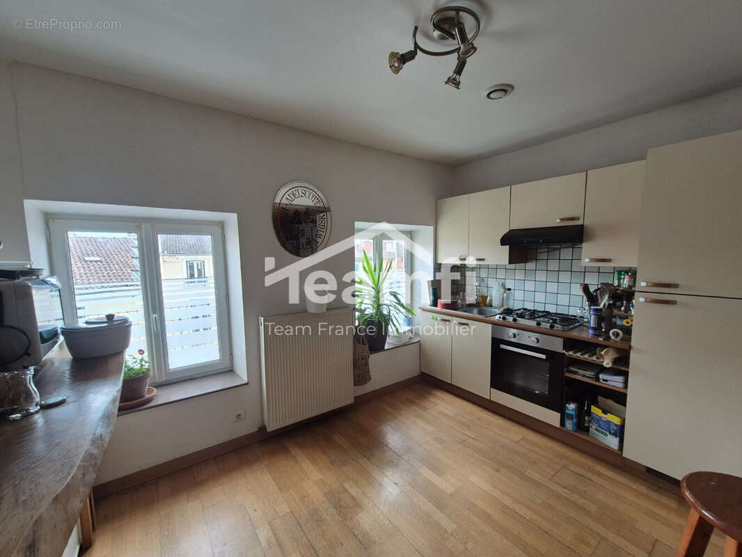 Appartement à COURPIERE