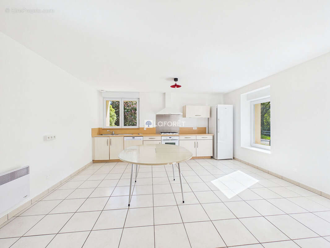 Maison à SAINT-EVARZEC