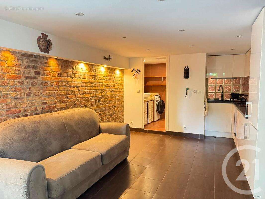 Appartement à FONTENAY-SOUS-BOIS