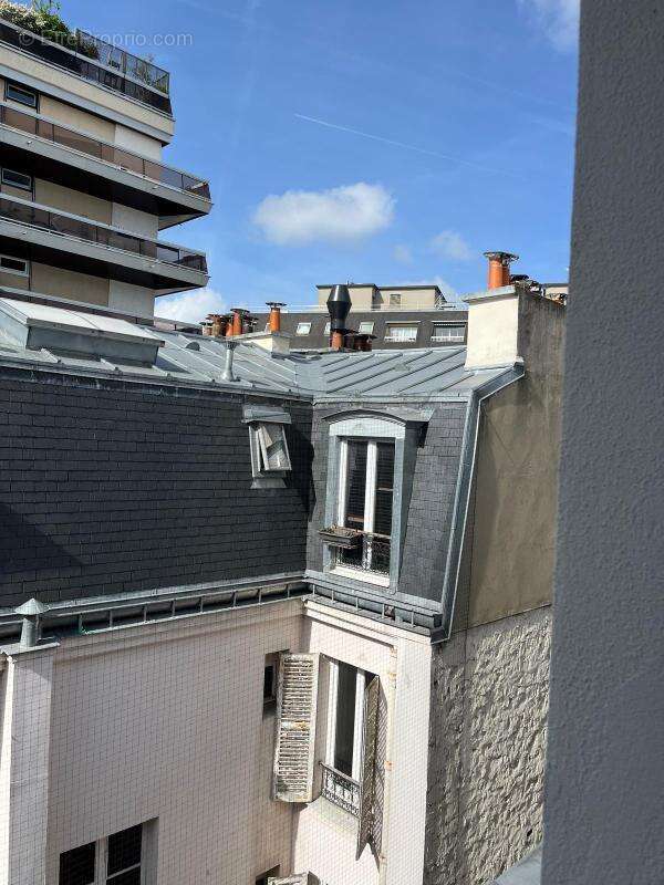Appartement à PARIS-18E