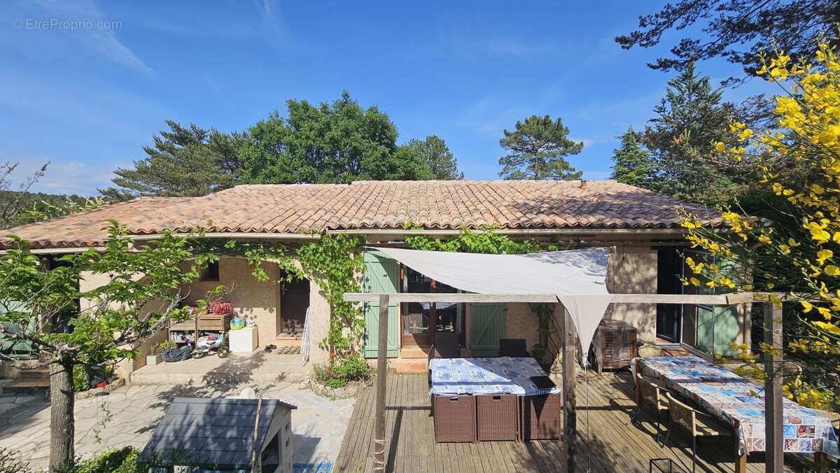 Maison à TOURTOUR