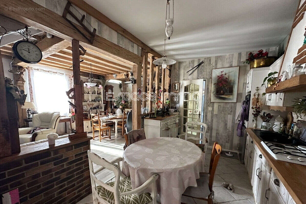 Maison à CANTELEU