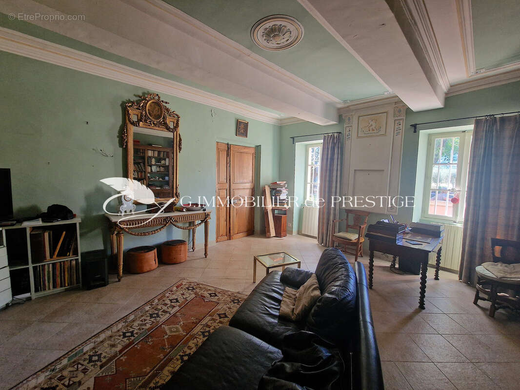 Appartement à OPPEDE