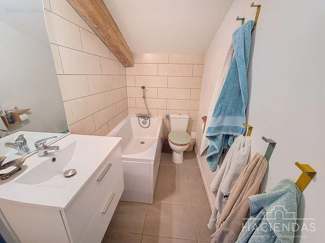 Maison à LA FARE-LES-OLIVIERS