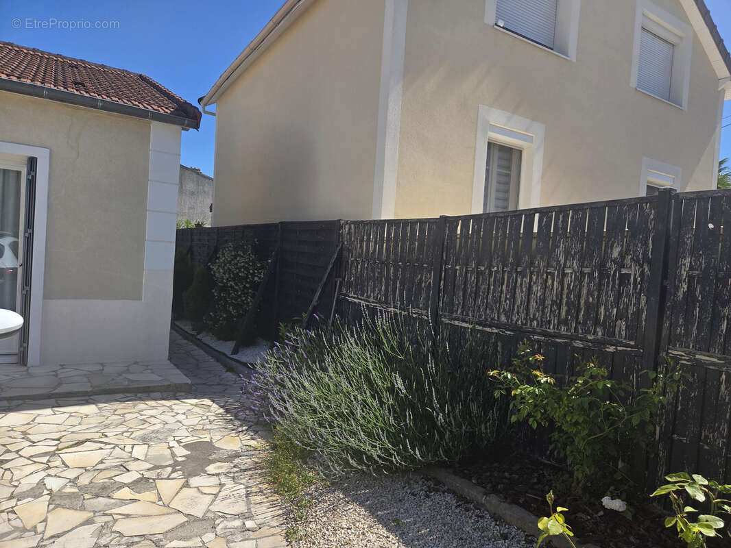 Maison à PIERREFITTE-SUR-SEINE
