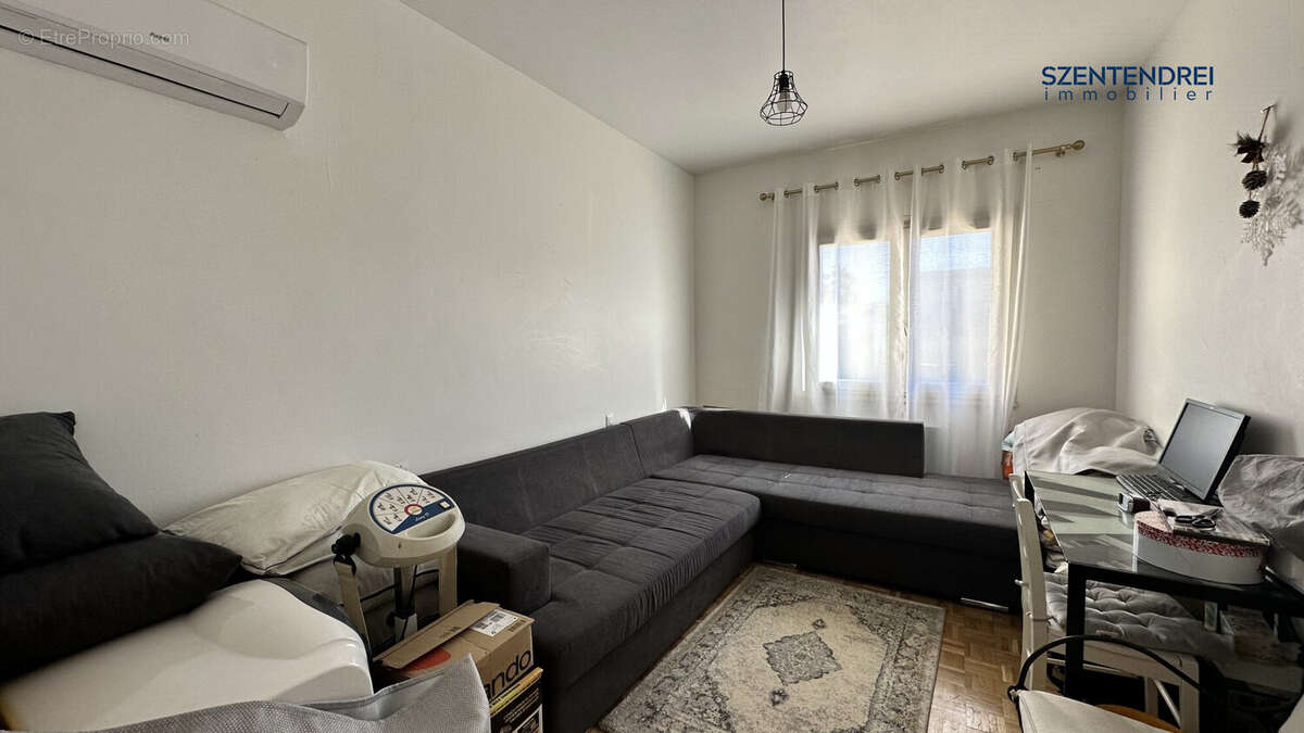 À vendre maison T6 avec garage à Valergues - Maison à VALERGUES