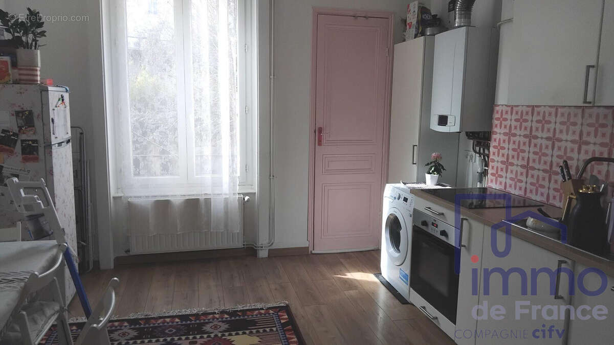 Appartement à SAINT-ETIENNE