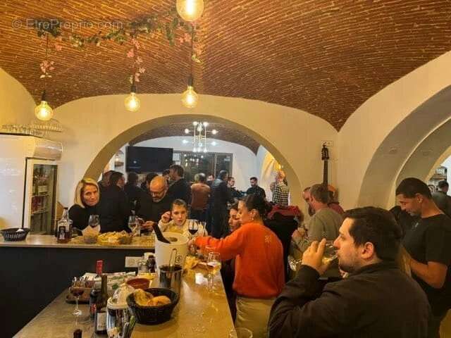 Commerce à SAN-MARTINO-DI-LOTA