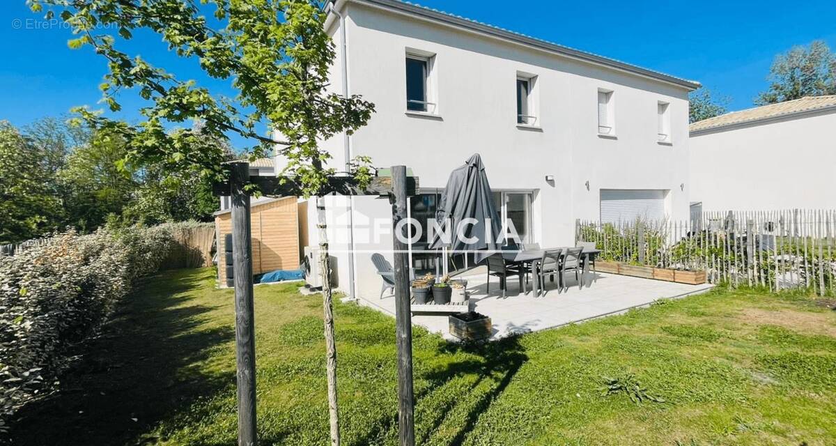 Maison à EYSINES
