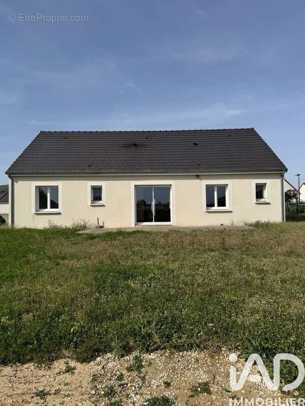 Photo 2 - Maison à LA CHAPELLE-SAINT-URSIN