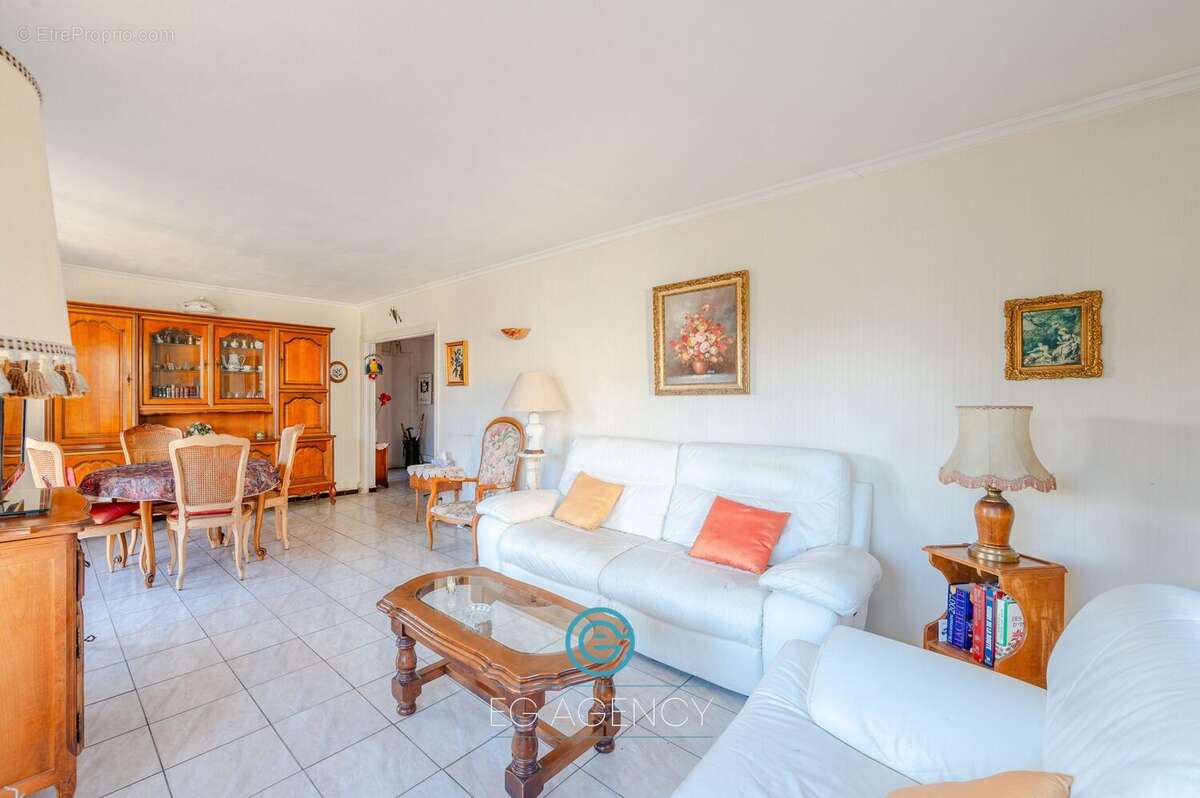 Appartement à MARSEILLE-9E