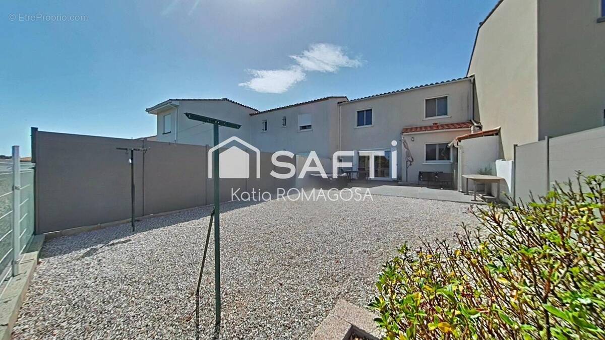 Photo 1 - Maison à ELNE