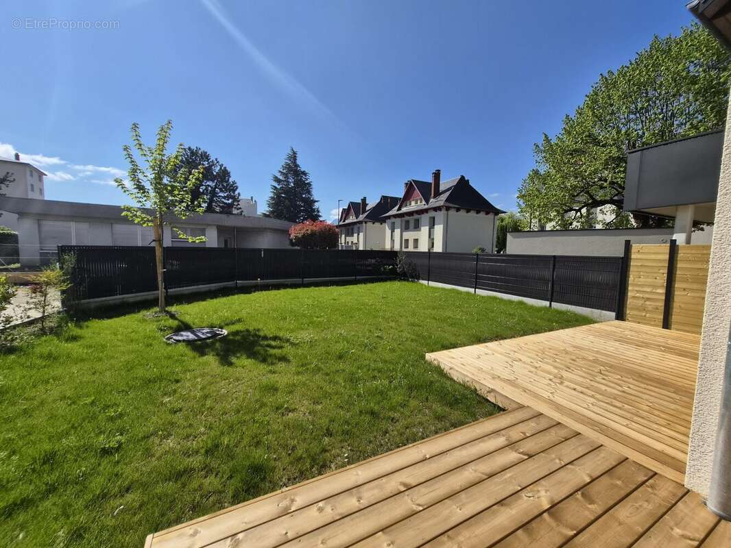 Maison à BASSENS