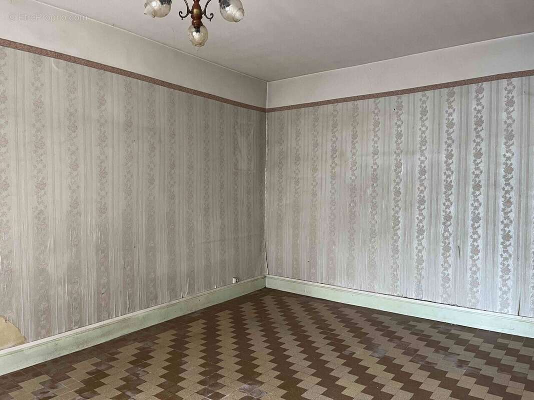 Maison à SENNECEY-LE-GRAND