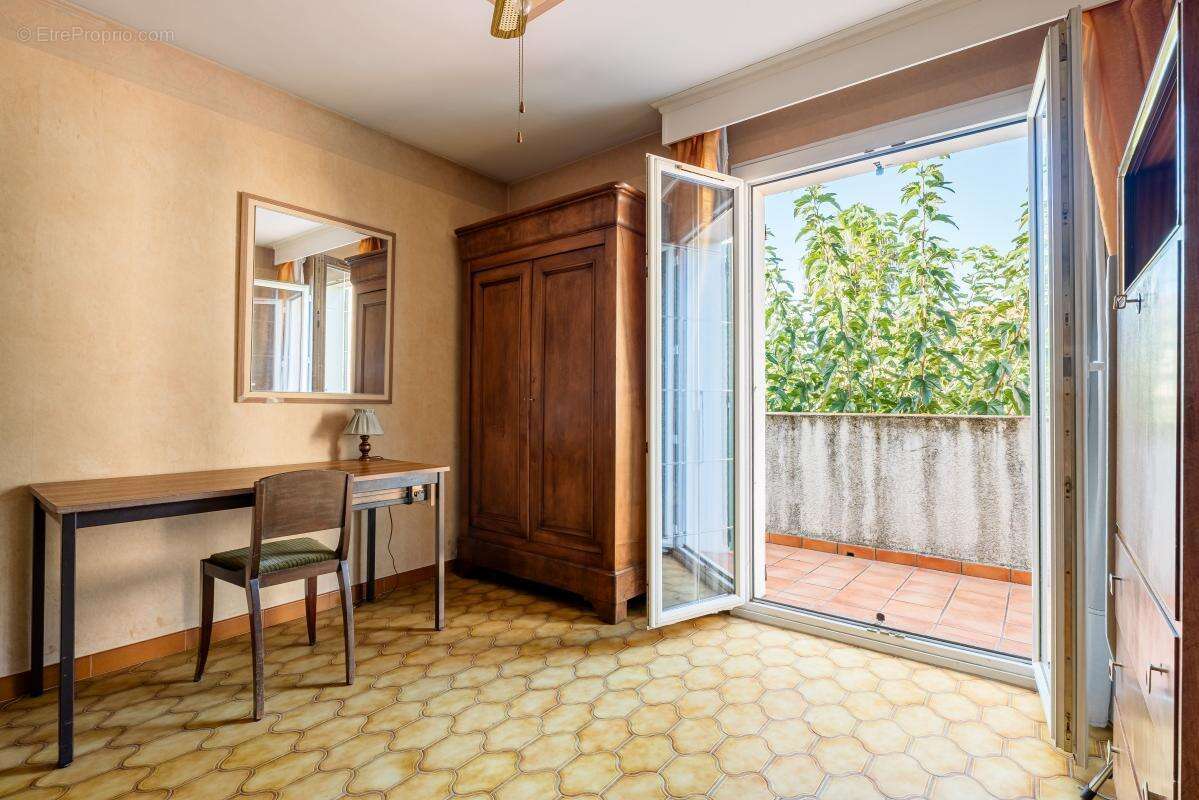 Maison à LA VALETTE-DU-VAR