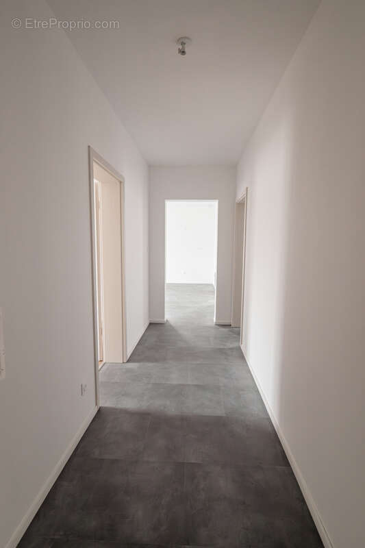 Appartement à LA CLUSE-ET-MIJOUX