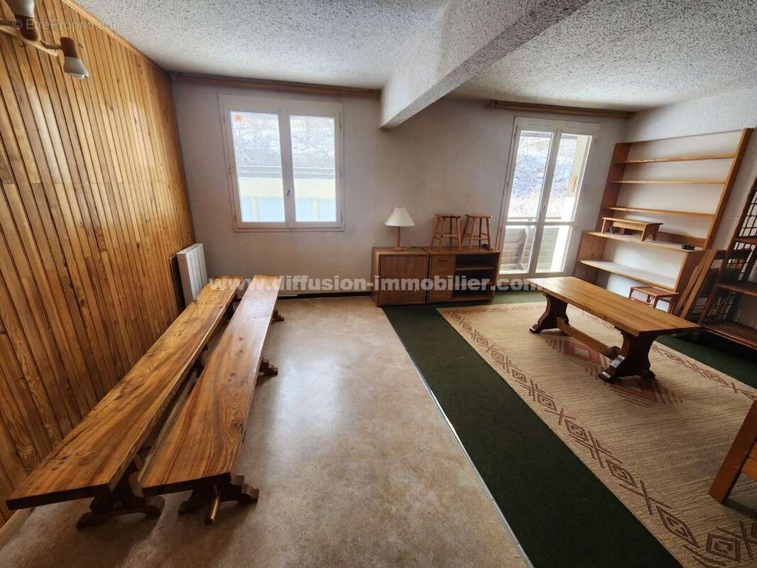 Appartement à SAINT-PONS