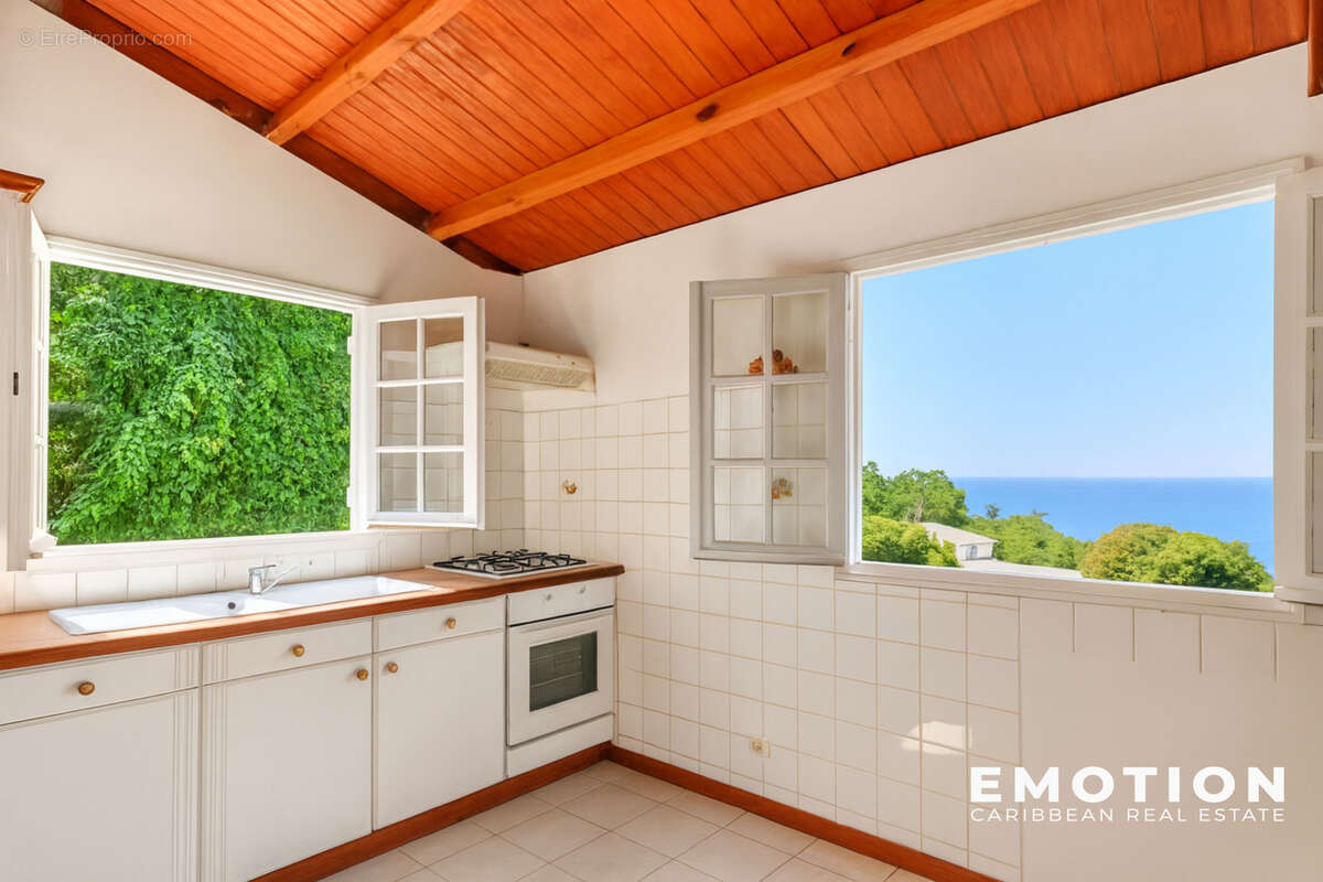 Maison à POINTE-NOIRE