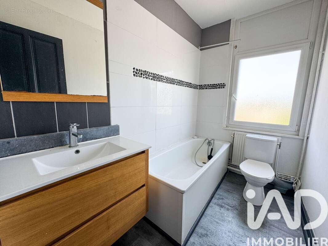 Appartement 107 m² à Valenciennes  - photo 7