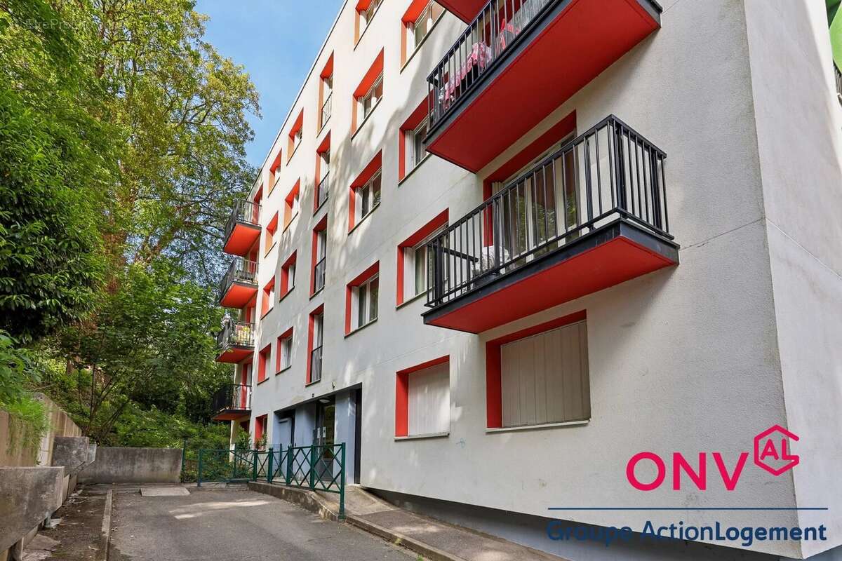 Appartement à CORBEIL-ESSONNES