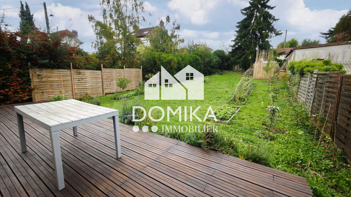 Maison à BONNIERES-SUR-SEINE