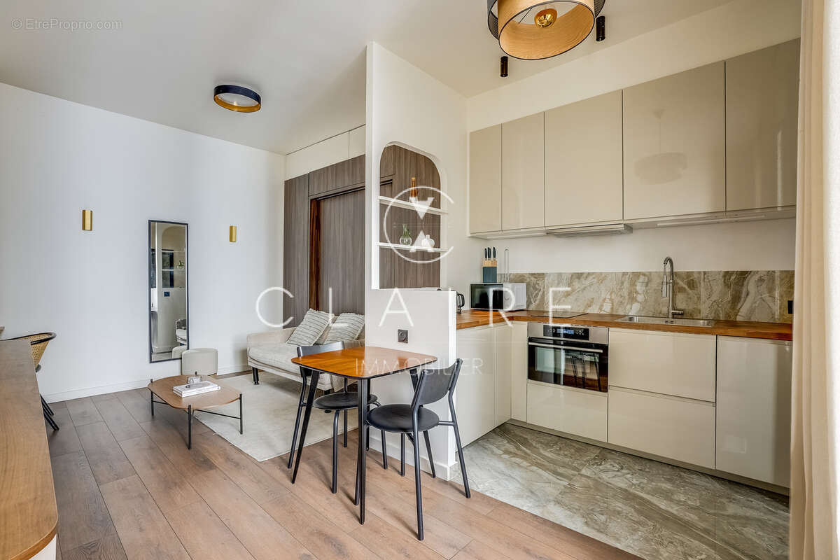 Appartement à PARIS-3E
