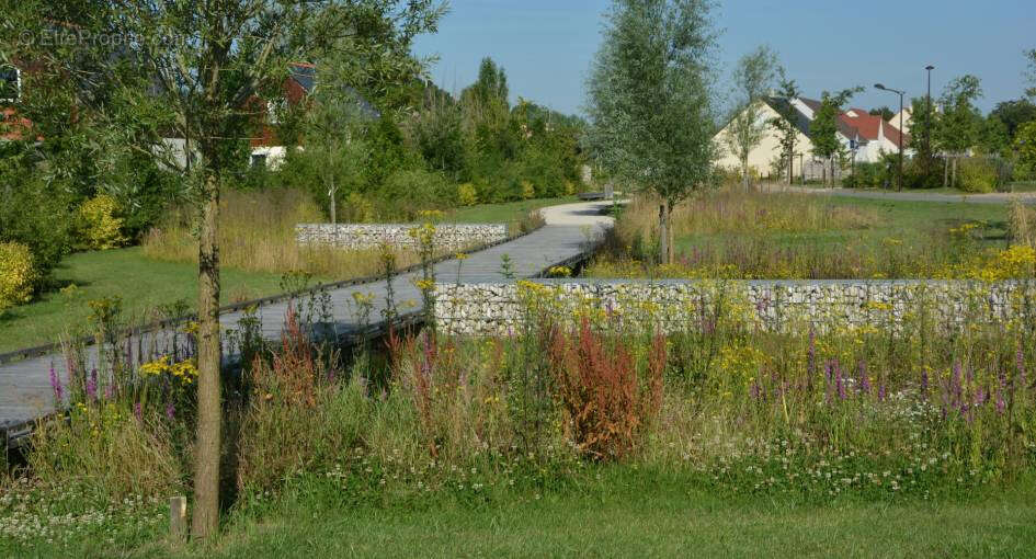 Terrain à SAINT-GEORGES-SUR-EURE