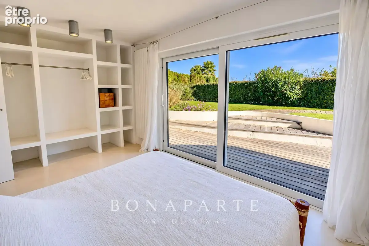 Ramatuelle - domaine de l'escalet - villa contemporaine à 150 m de la plage - photo 13