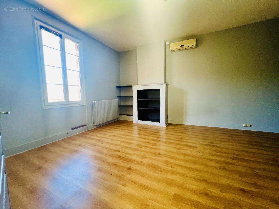 Maison à SAINT-JUERY