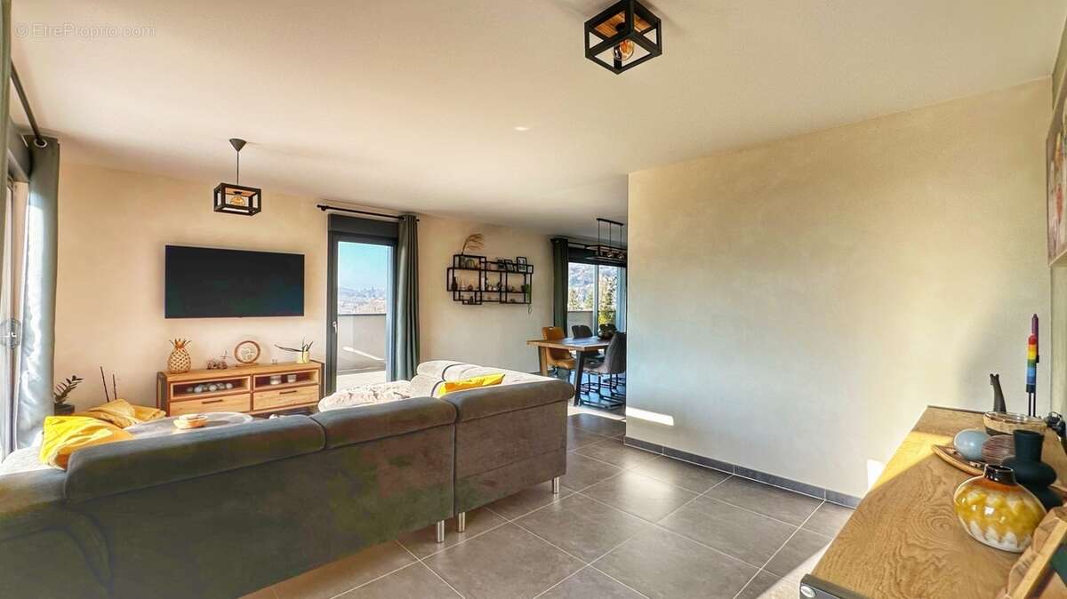 Appartement à VOIRON