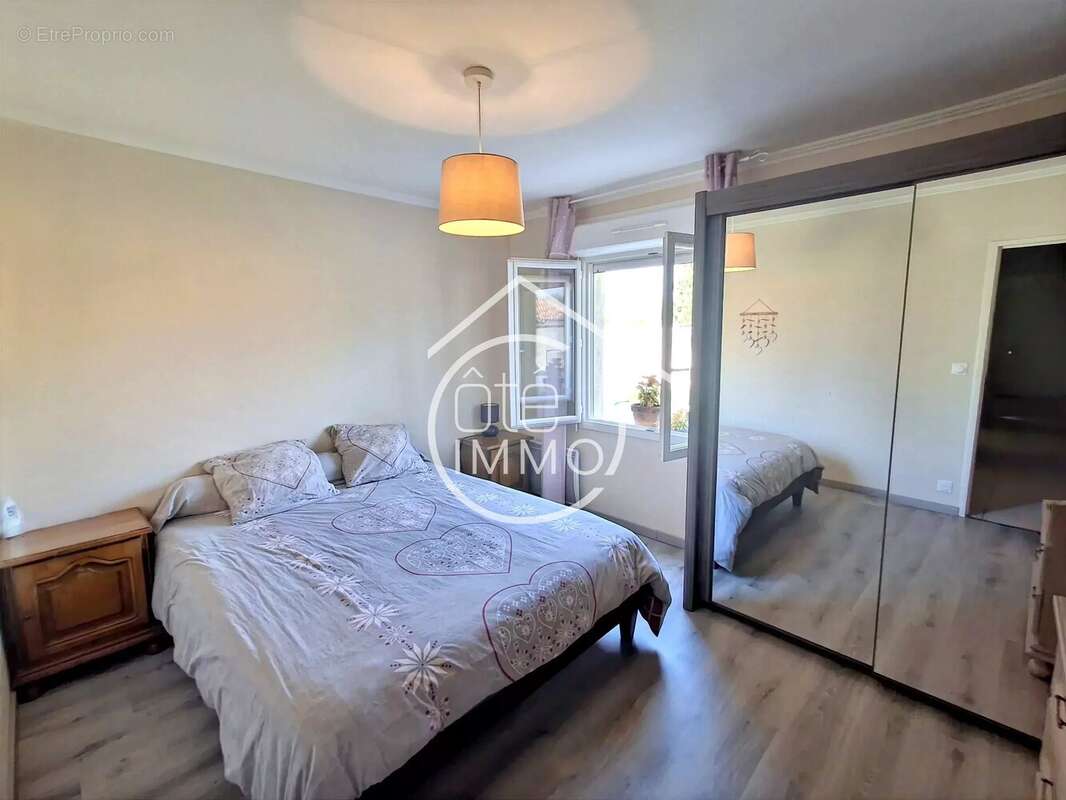 PRIGRONRIEUX: Maison beaux volumes de 122m² avec jardin - photo 6