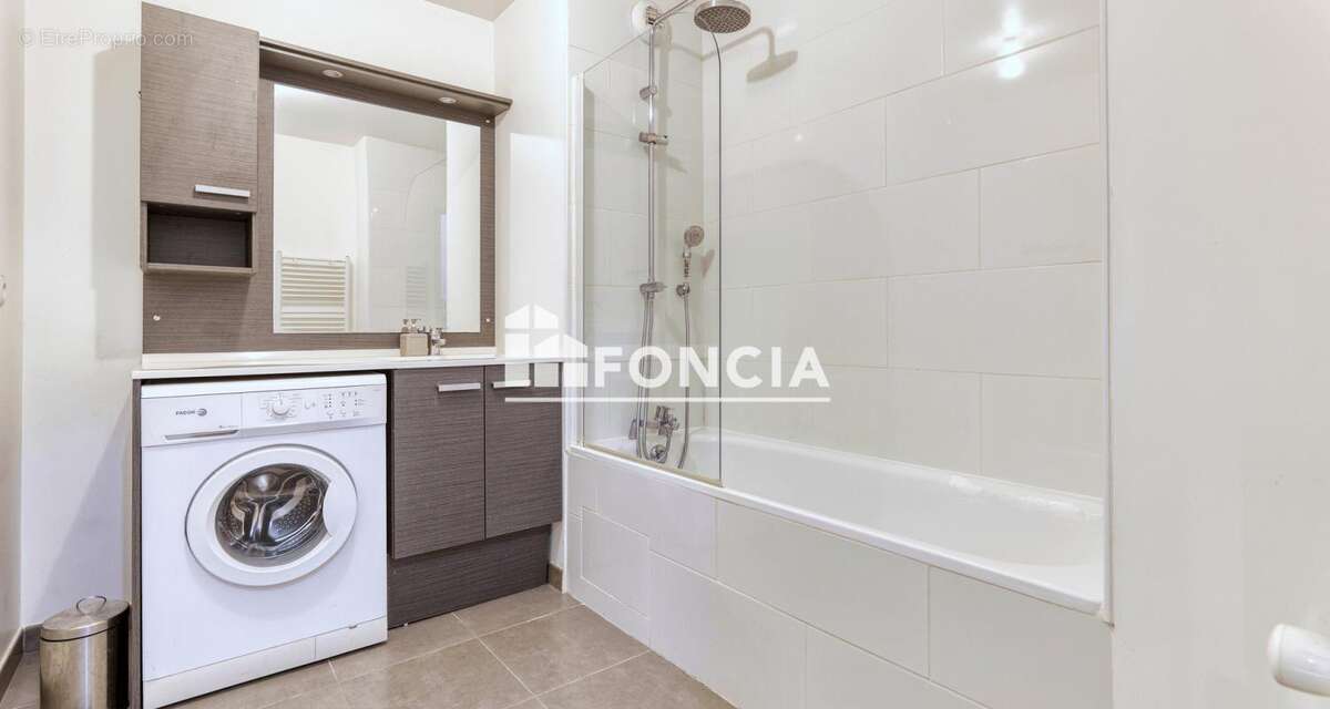 3 pièces 2 chambres à deux pas de la mairie de CLICHY ! - photo 9
