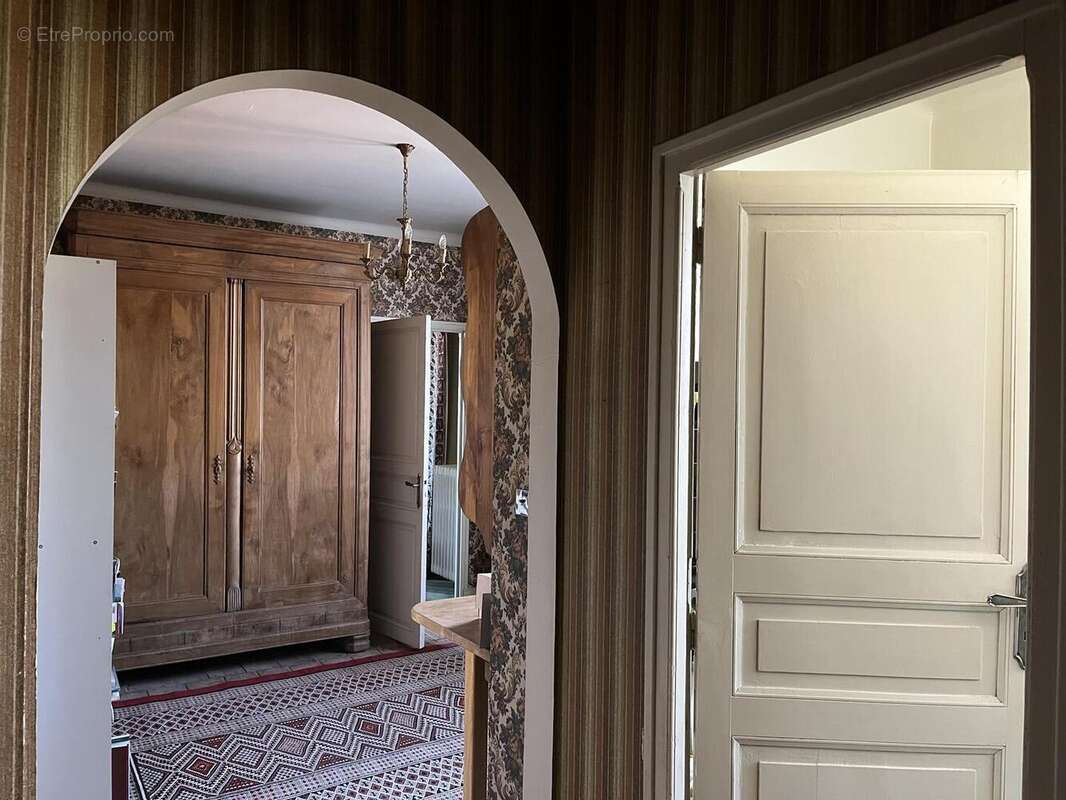 1er - Palier - Maison à LACAPELLE-MARIVAL