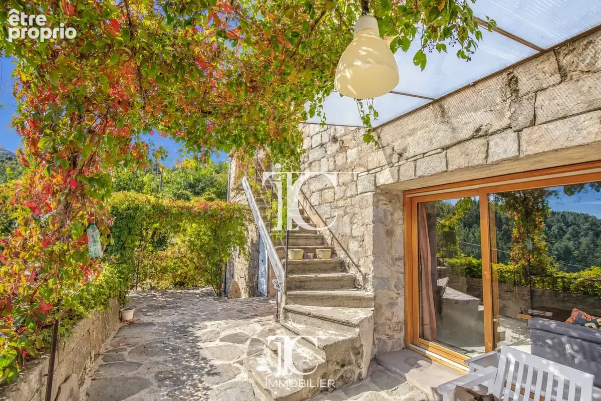 Propriete du xviieme siecle 400m² habitable 4280m² de terrain - photo 19