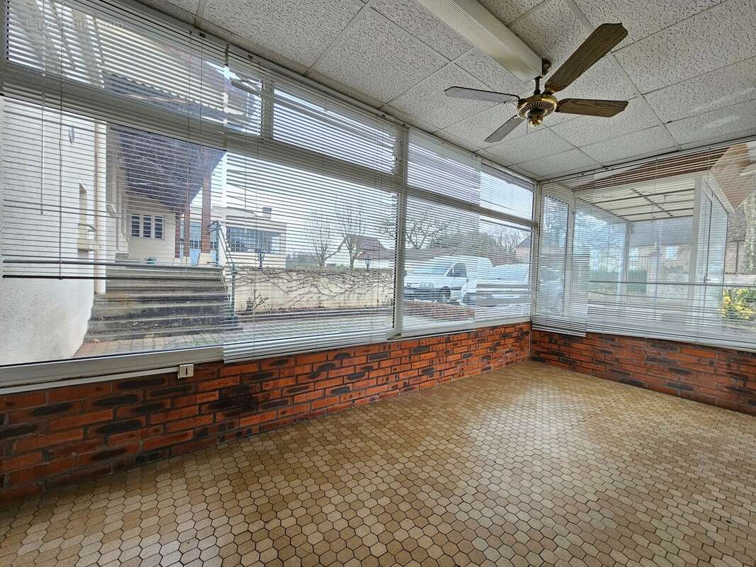 Maison à SAINT-VINCENT-EN-BRESSE