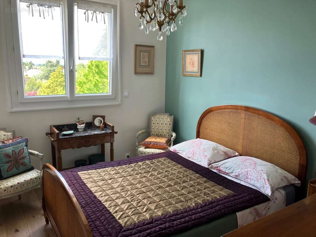 Appartement à SAINT-CYR-SUR-LOIRE