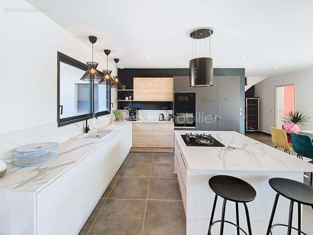 Maison à CUXAC-D&#039;AUDE