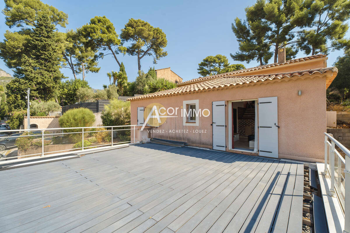 Les 4 chemins des Routes - VILLA T4 sur terrain de 772m2 - photo 4