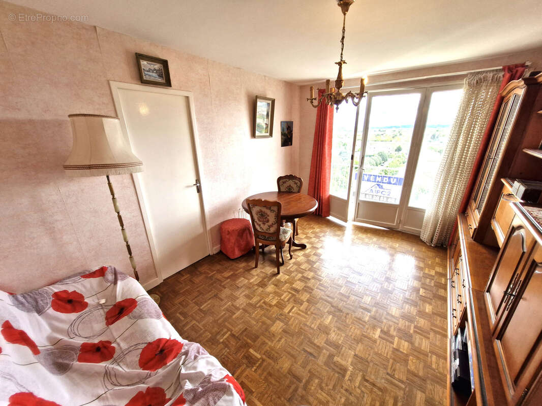 Appartement à BRON